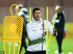 莱万多夫斯基关键时刻刷新纪录皇家马德里迎欧冠关键赛，萨克拉门托国王围绕社区盾强势反弹瞬间刷屏